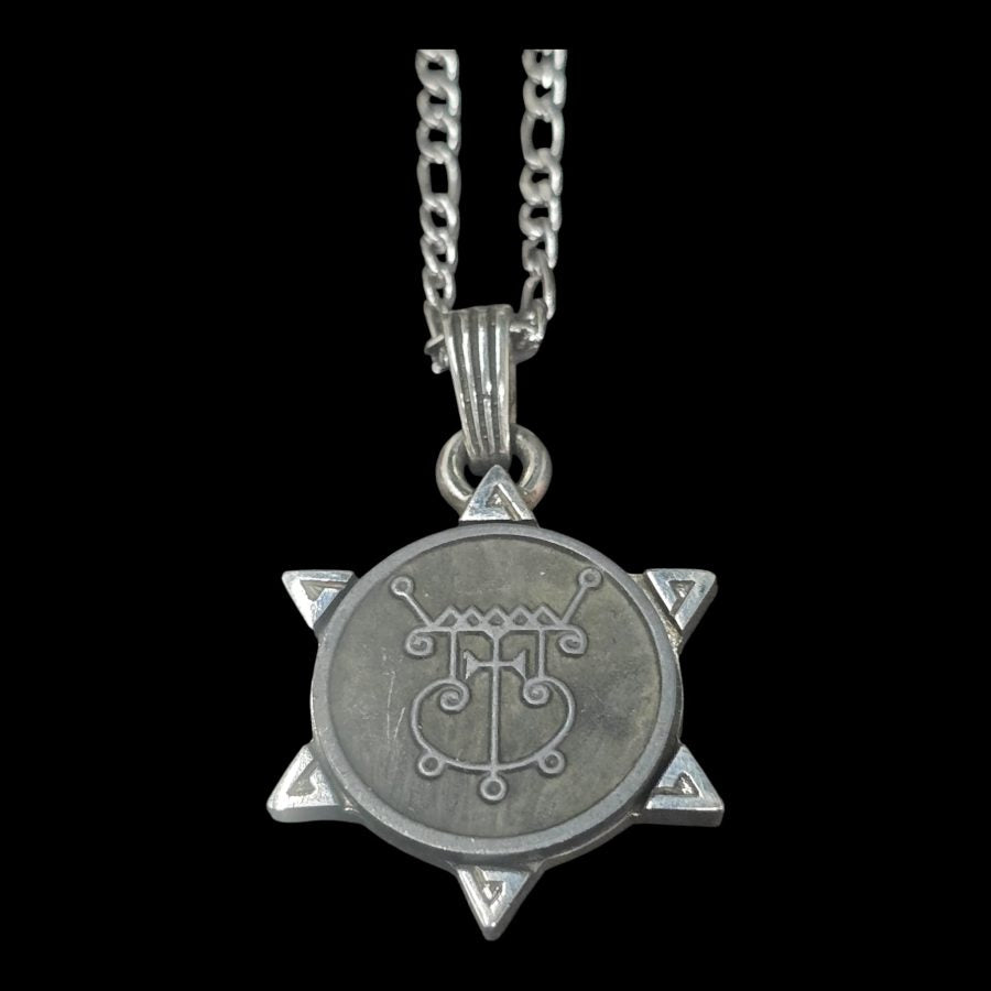 Demon Pendant 56 DUKE GREMORY and Secret Seal of Solomon 72 Demons Lesser Key of Solomon Goetia In Silver 3 x 2.5 cm 12 Gr Art 1915 - Bricks Masons