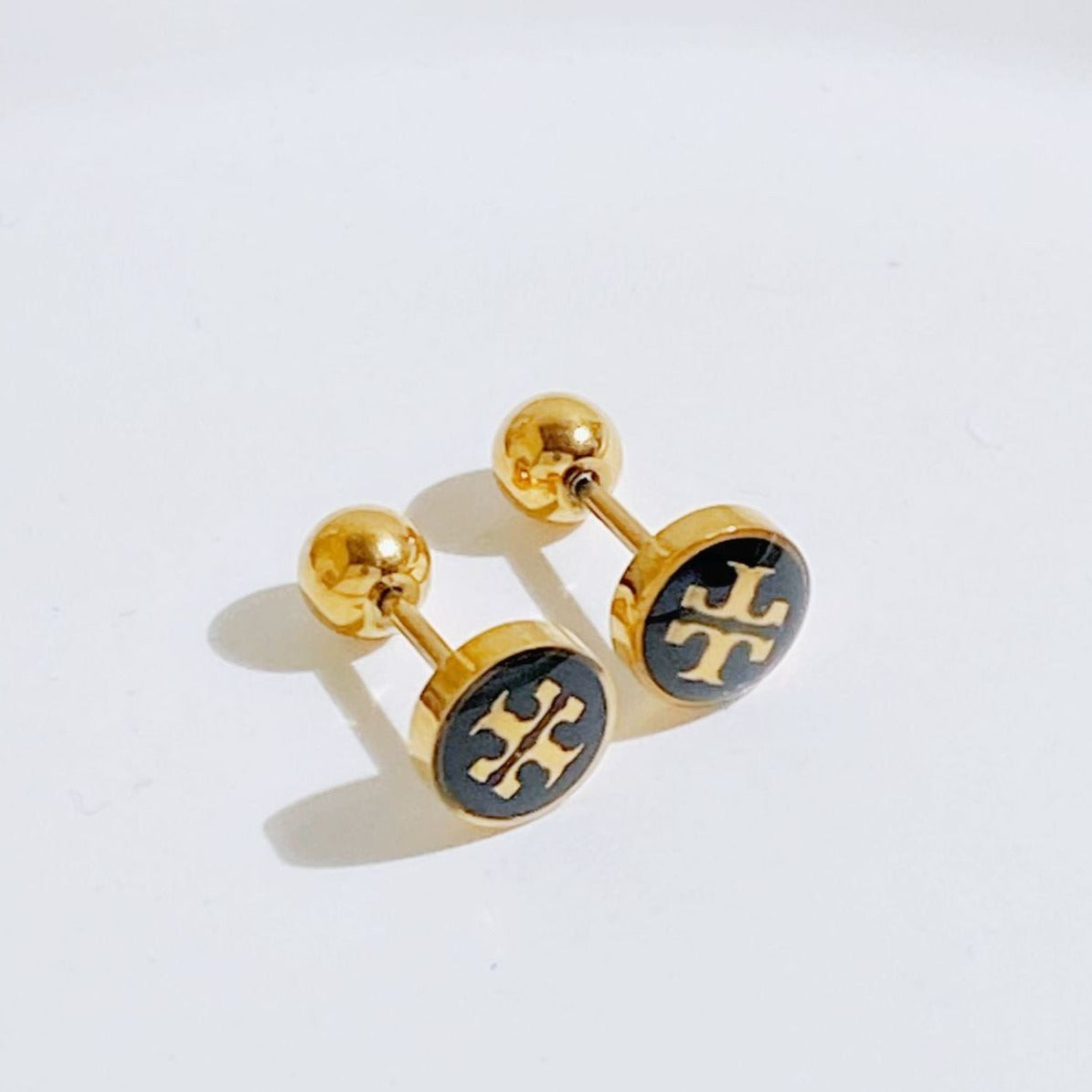 Knights Templar Commandery Earring - Titanium Steel Round Shaped In Gold & Black - Bricks Masons