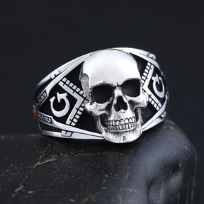 Anillo de la Logia Azul de Maestro Masón - Escuadra y Compás G con Calavera Antigua
