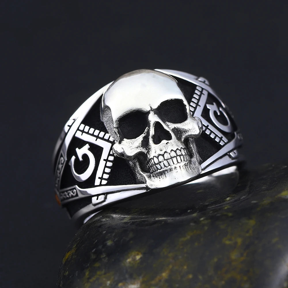 Anillo de la Logia Azul de Maestro Masón - Escuadra y Compás G con Calavera Antigua