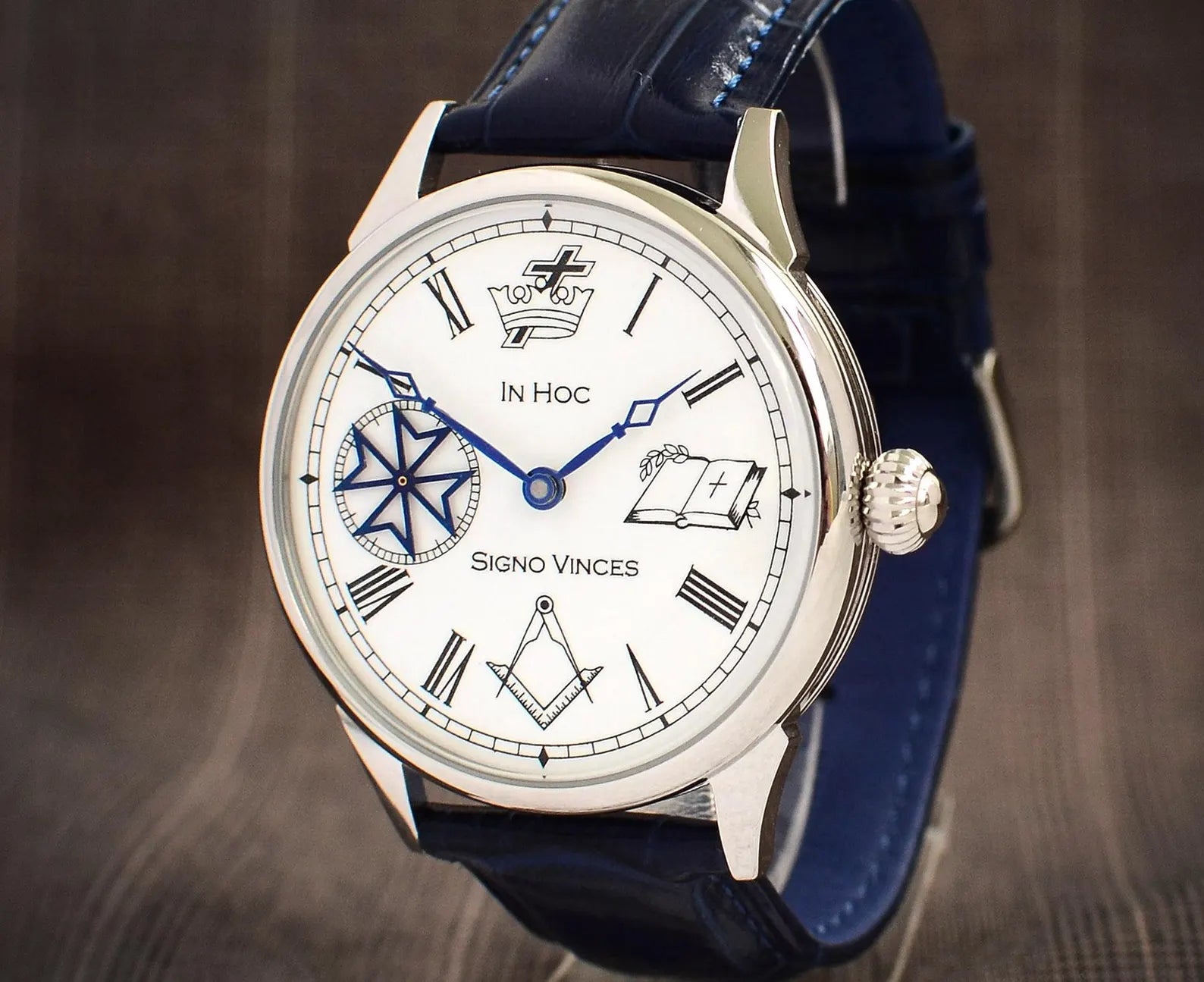 Master Mason Blue Lodge Wristwatch -  Rotating Maltese Cross - Bricks Masons
