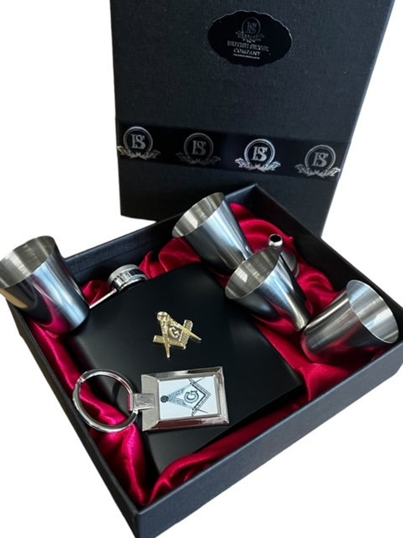 Master Mason Blue Lodge Flask - 7 Piece Luxury Gift Set with Gold Emblem - Bricks Masons