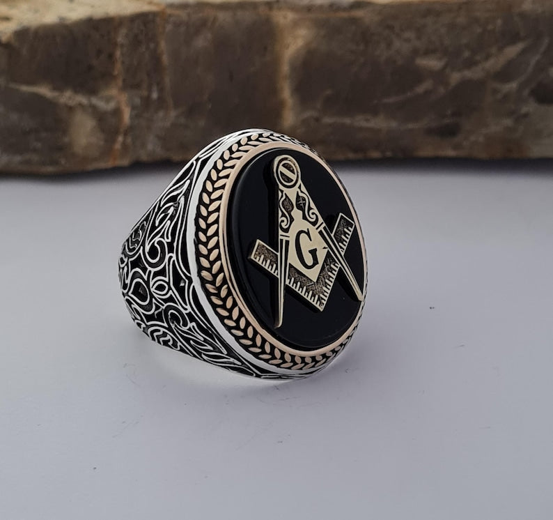 Master Mason Blue Lodge Ring - Handmade Sterling Silver Garnet-red zircon - Bricks Masons