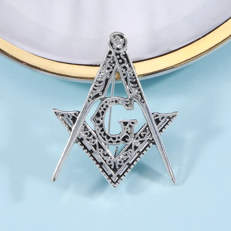 Master Mason Blue Lodge Lapel Pin - Square & Compasse G - Bricks Masons