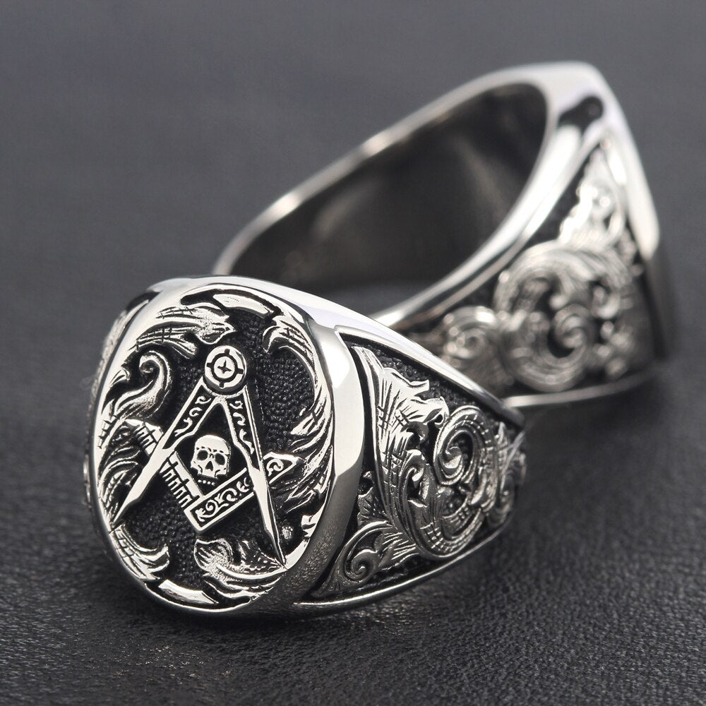 Master Mason Blue Lodge Ring - Signet Skull Square and Compass 925 Sterling Silver - Bricks Masons
