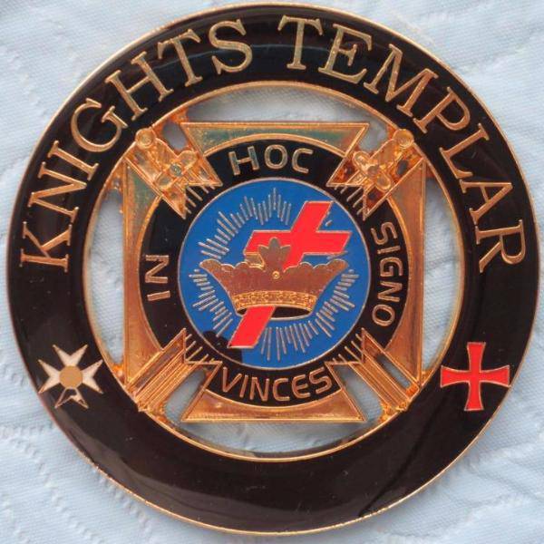 Knights Templar Commandery Car Emblem - IN HOC SIGNO VINCES Golden Medallion